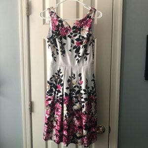 White House Black Market Dress - NWOT size 0